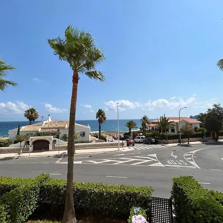 Cozy Ocean Views *